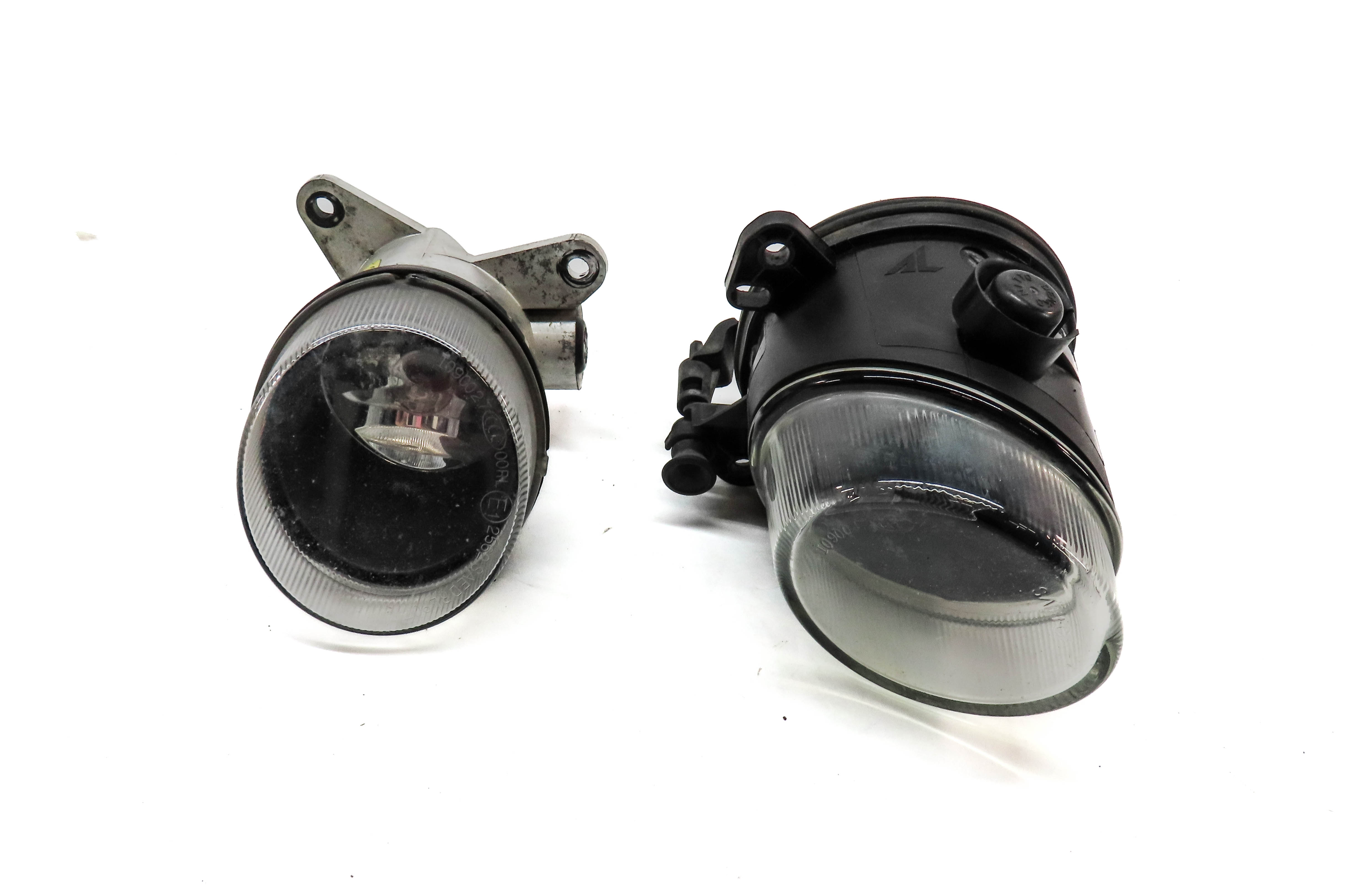 2006-2013 MERCEDES C300 C350 GL320 GL450 GL550 ML320 ML350 RIGHT FOGLIGHT LAMP — exact item pictured